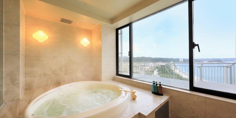 Kamogawa Grand Tower