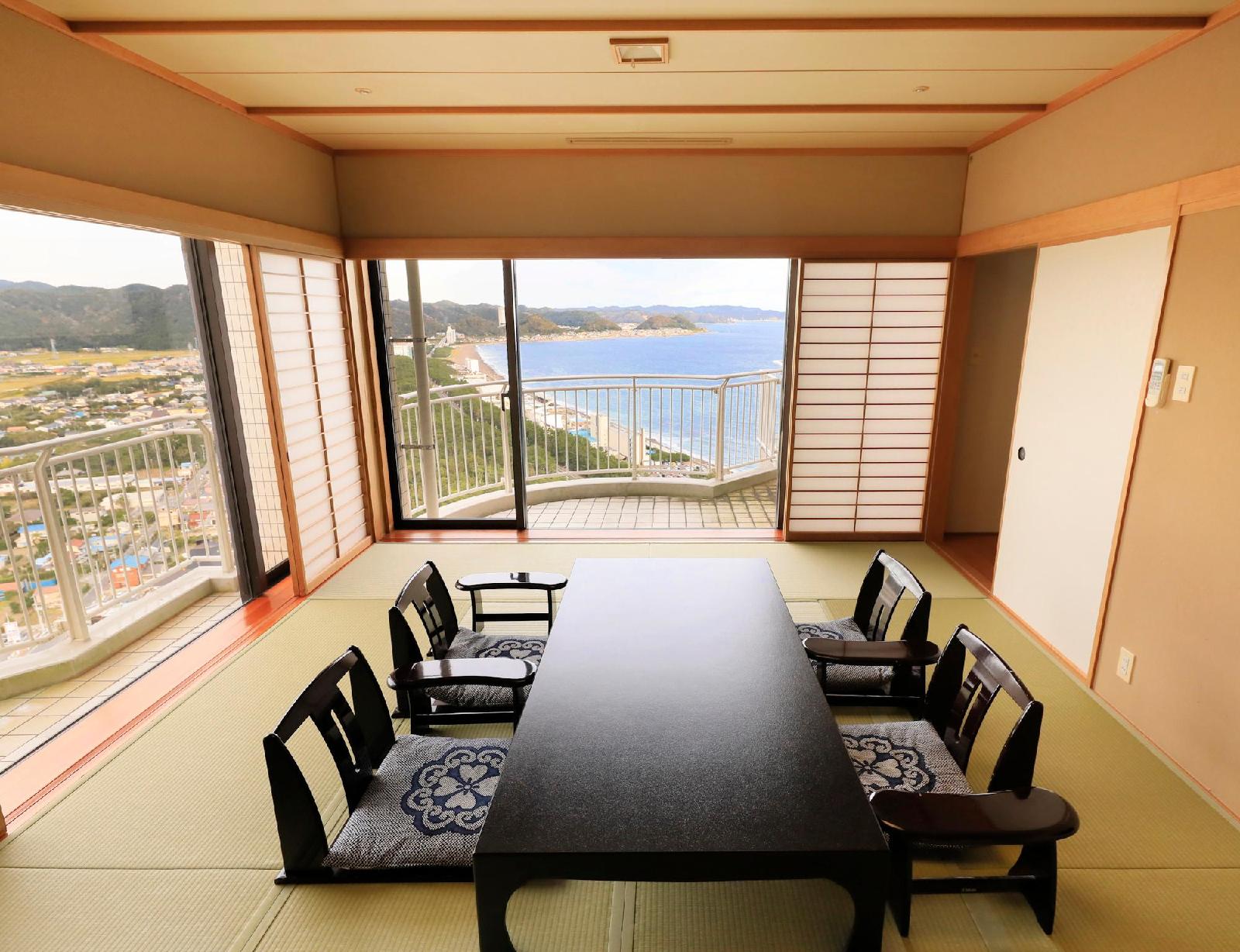 Kamogawa Grand Tower