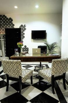 La Isabela Suites