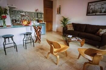 La Isabela Suites