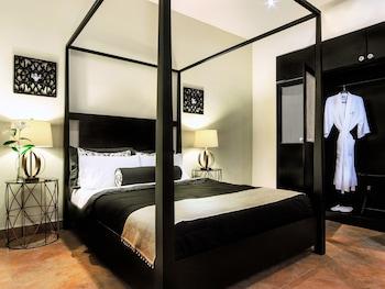 La Isabela Suites