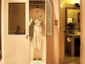La Isabela Suites