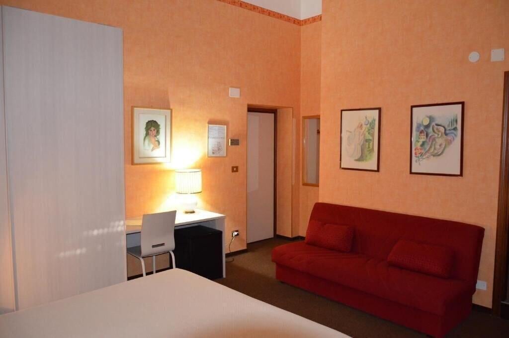 Hotel Corona