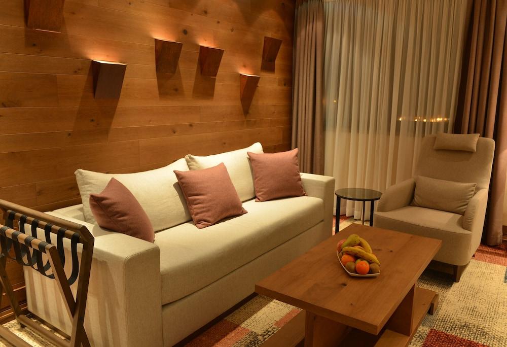 Grey Hotel Kopaonik