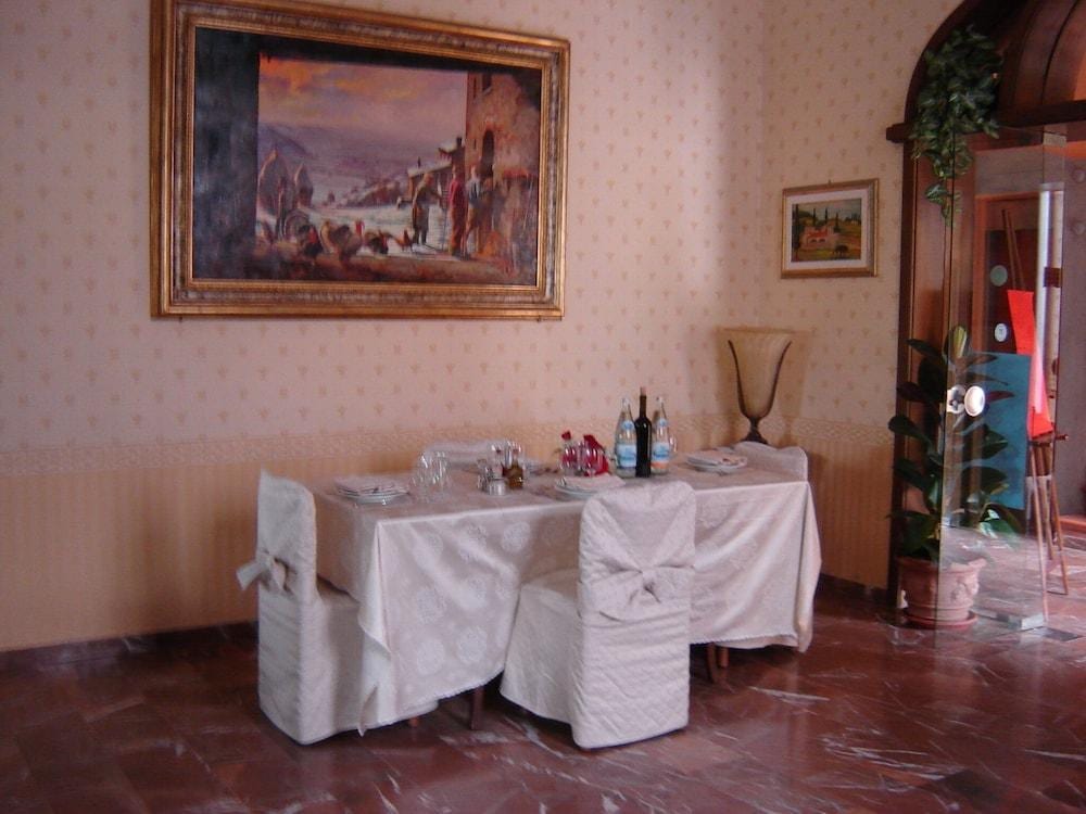 La Rosa