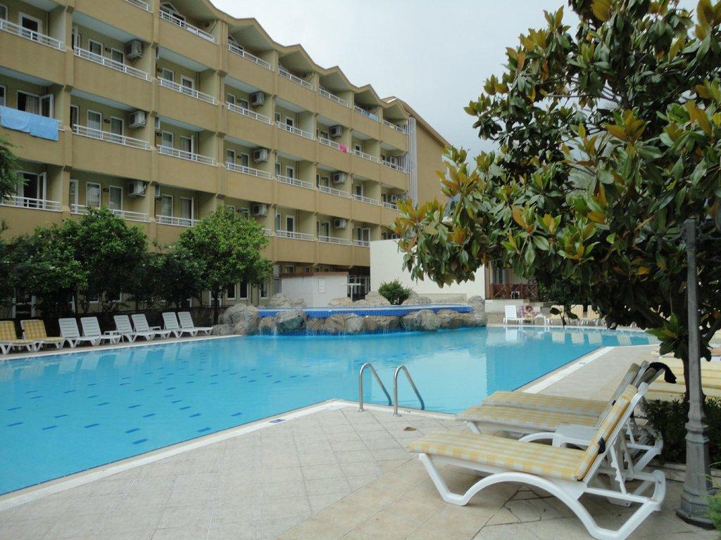 Club Hotel Belpinar