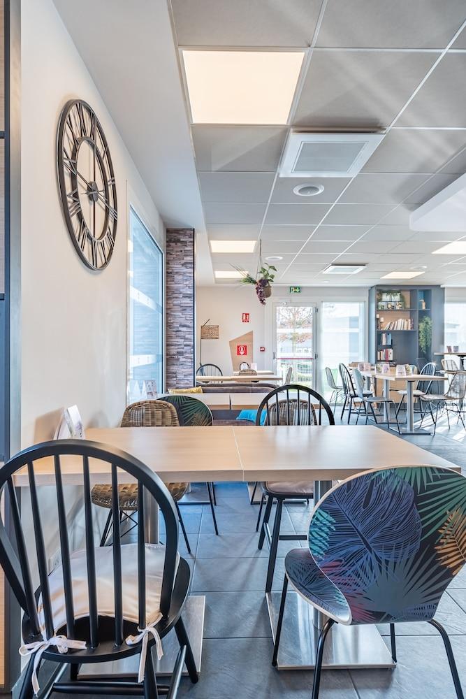 B&B Hotel Chartres Oc‚ane