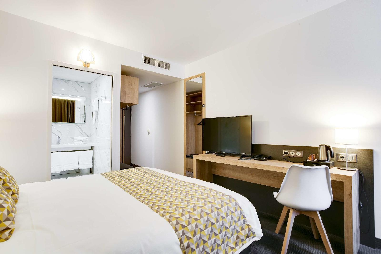 Brit Hotel Loches
