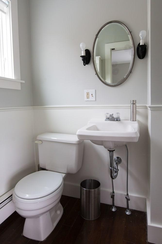 Marble West Inn