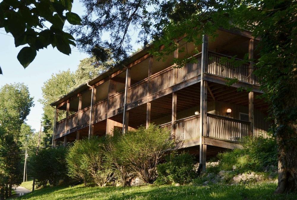 The Retreat At Center Hill Lake