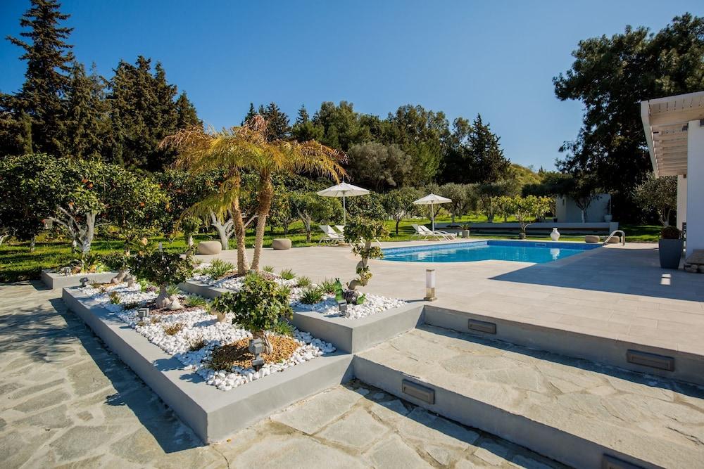 Antigone Estate
