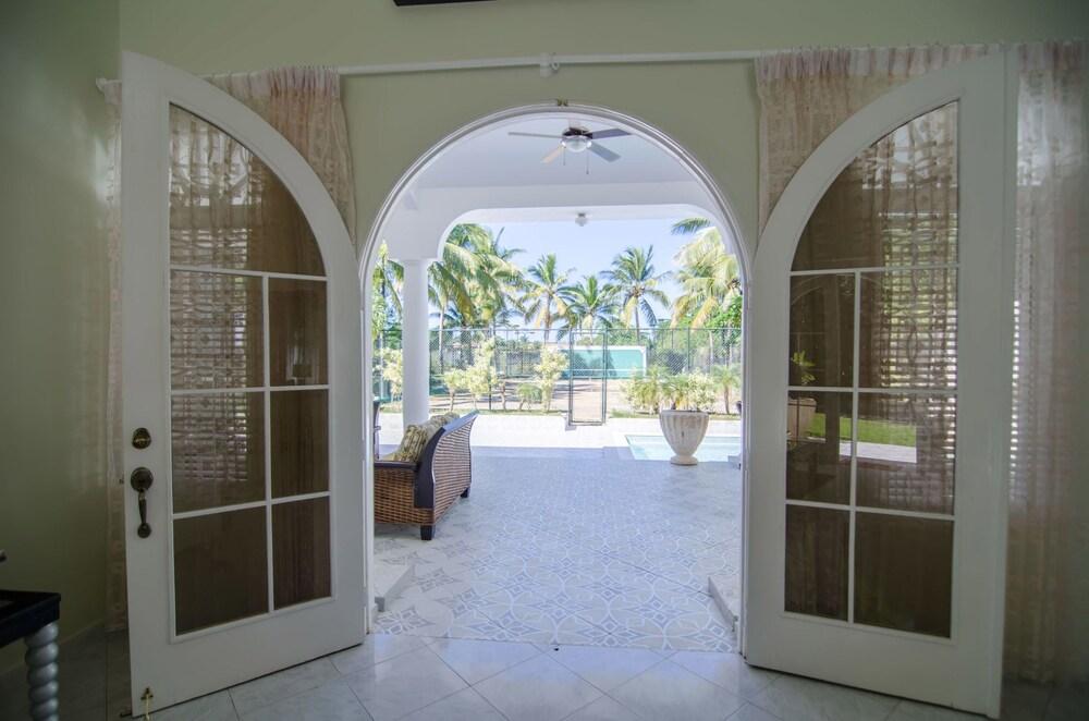 Villa Tennis