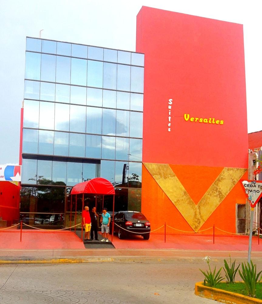 Hotel Versalles Suites