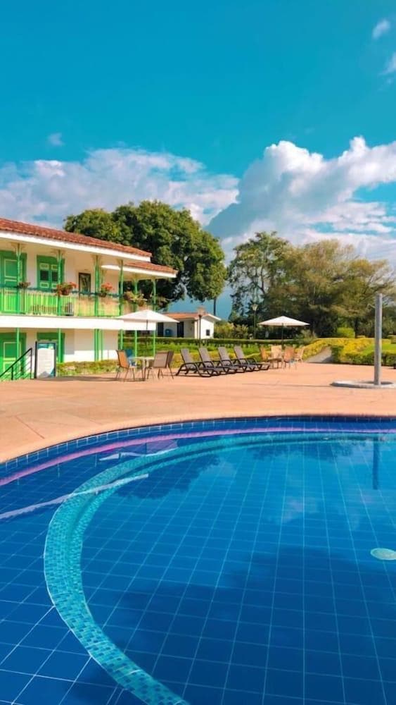 Hotel El Eden Parque Del Cafe