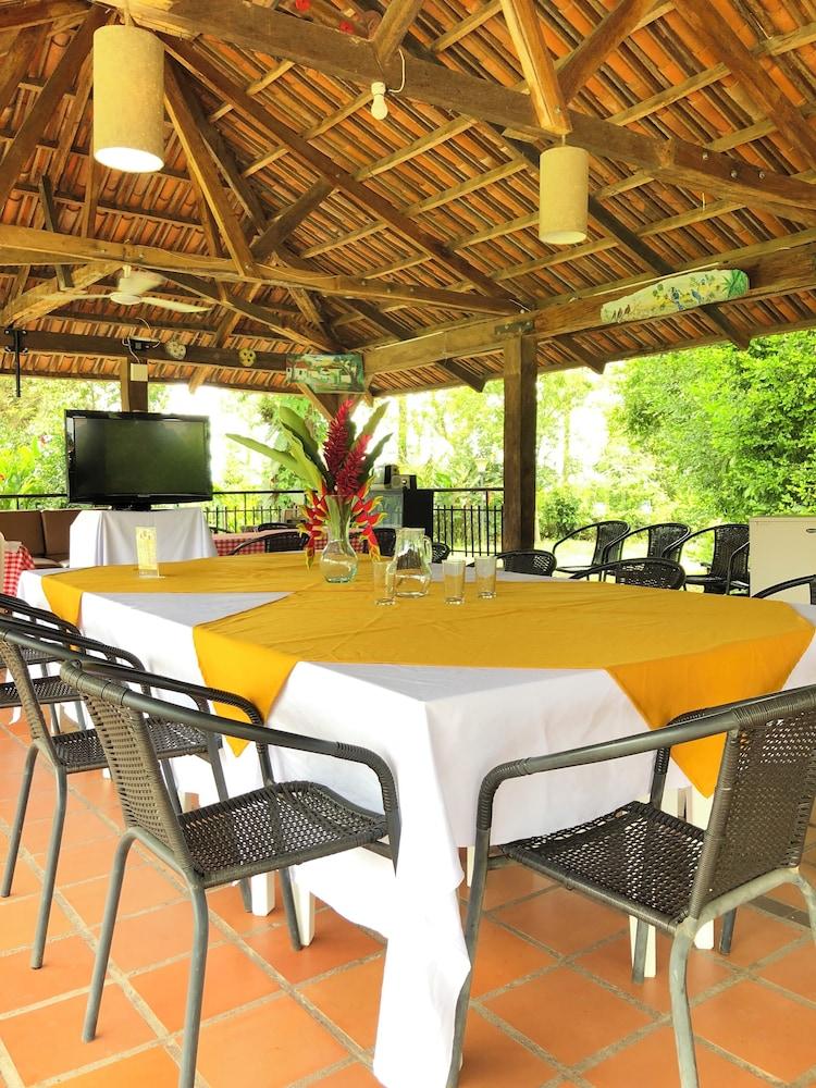 Hotel El Eden Parque Del Cafe