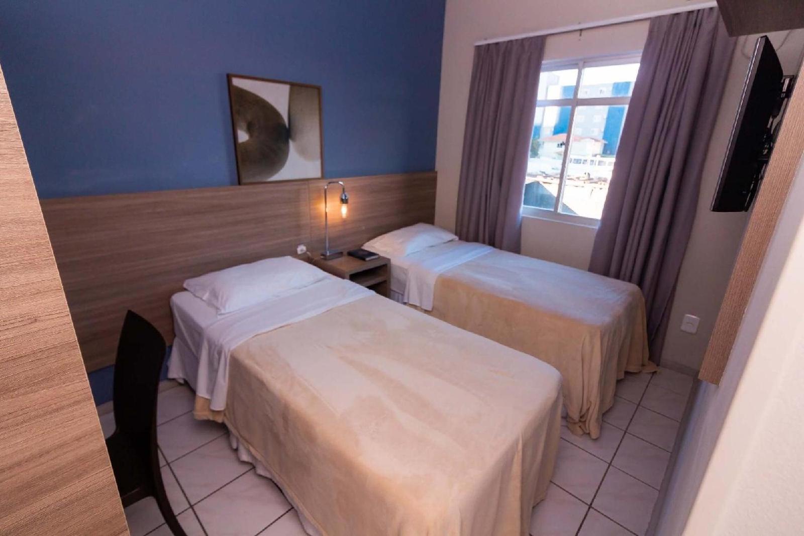 Kennedy Slim Hotel
