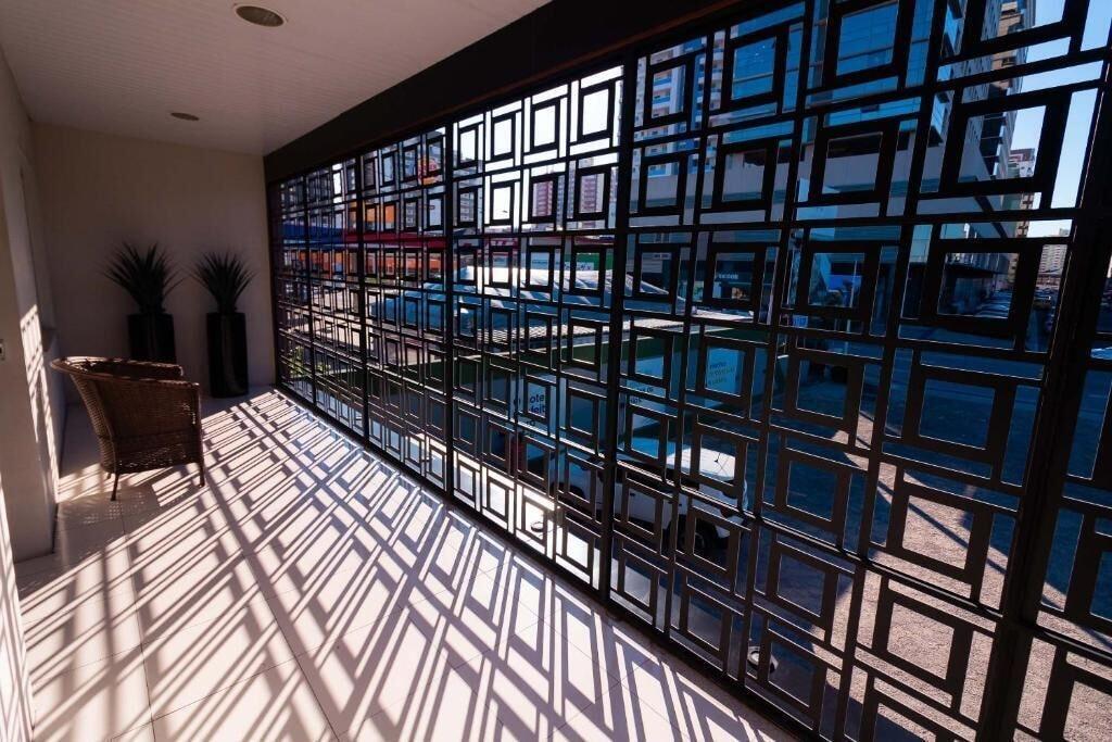 Kennedy Slim Hotel
