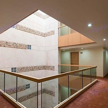 Saina Hotel