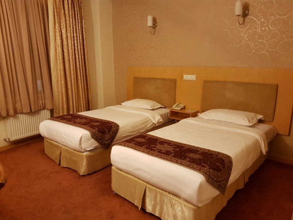 Saina Hotel