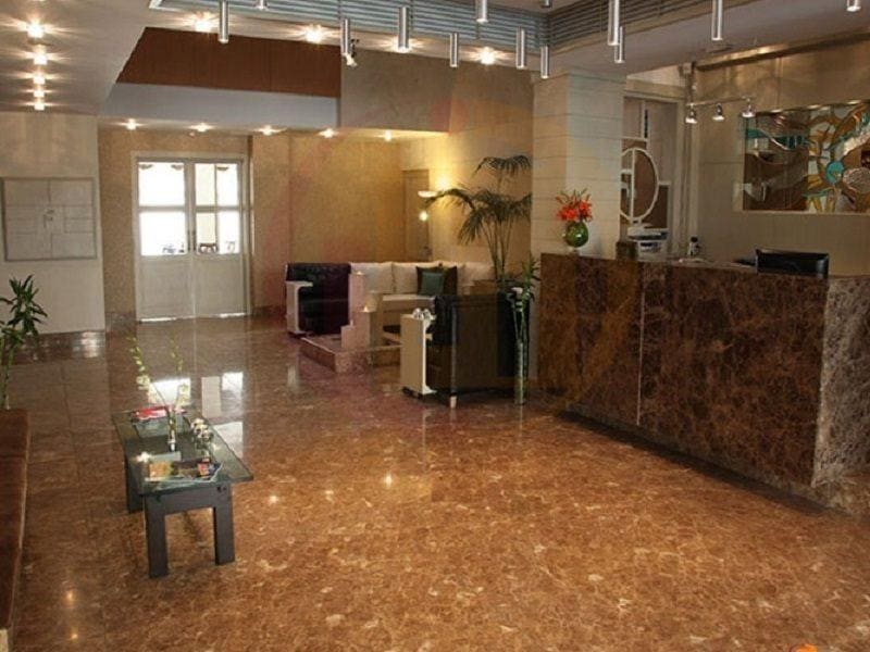Saina Hotel