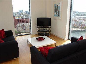 Quay Apartments Media City