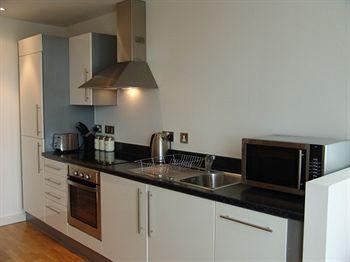 Quay Apartments Media City