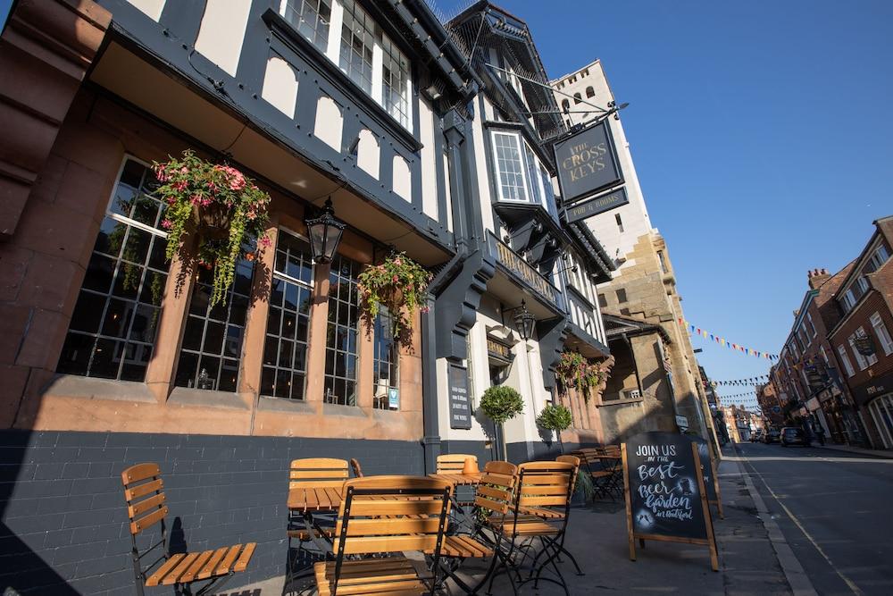 The Crosskeys Hotel