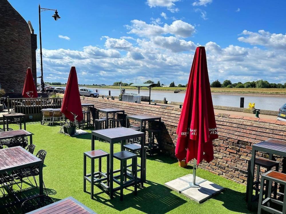 Bank House Hotel