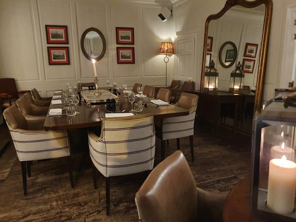 Bank House Hotel