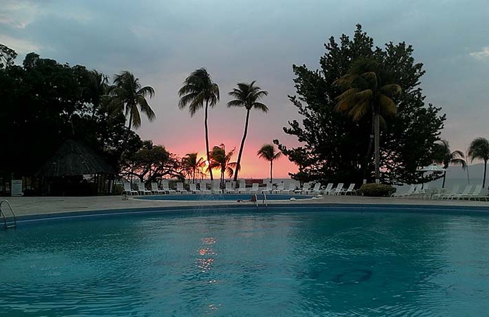 Hotel Paradise Puerto La Cruz