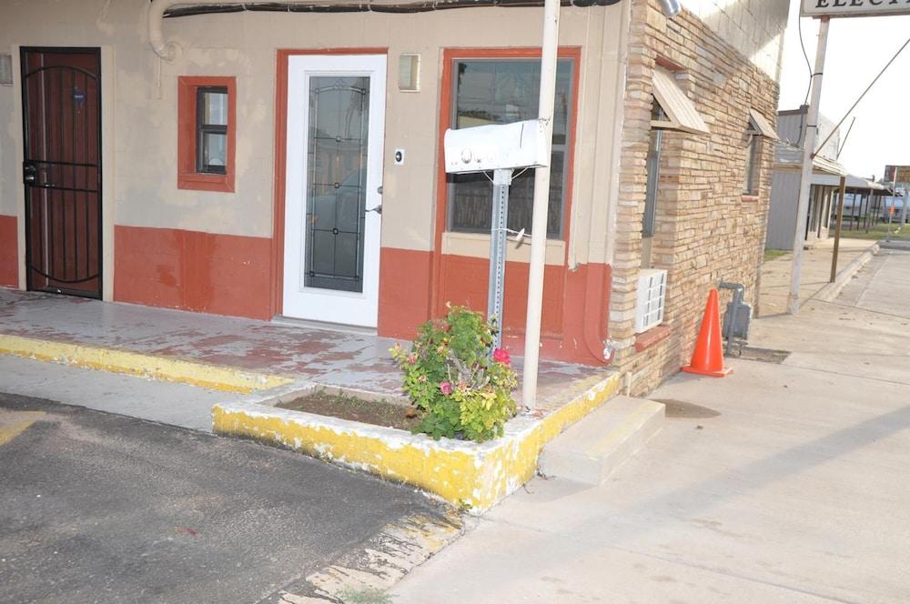 Budget Inn Snyder