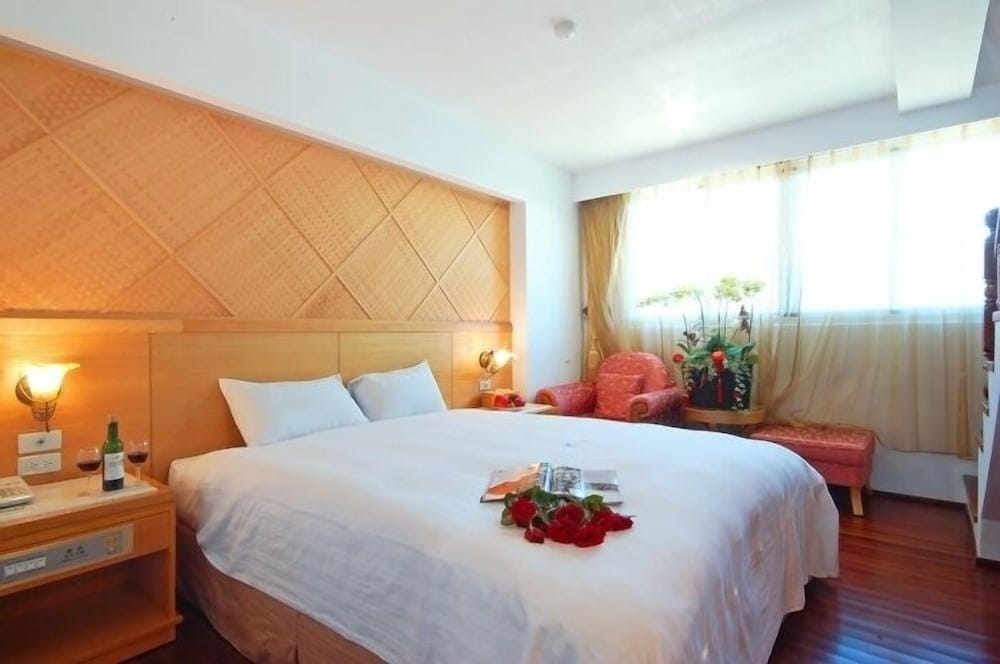 Jun Yue Hanging Garden Resort