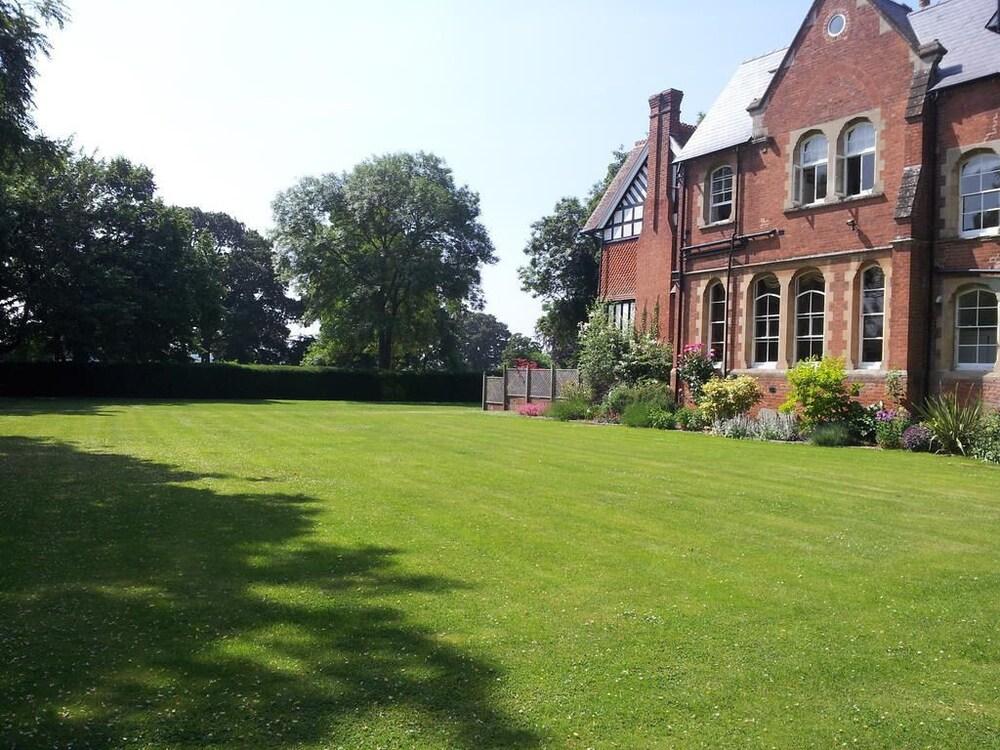 The Priory Hotel