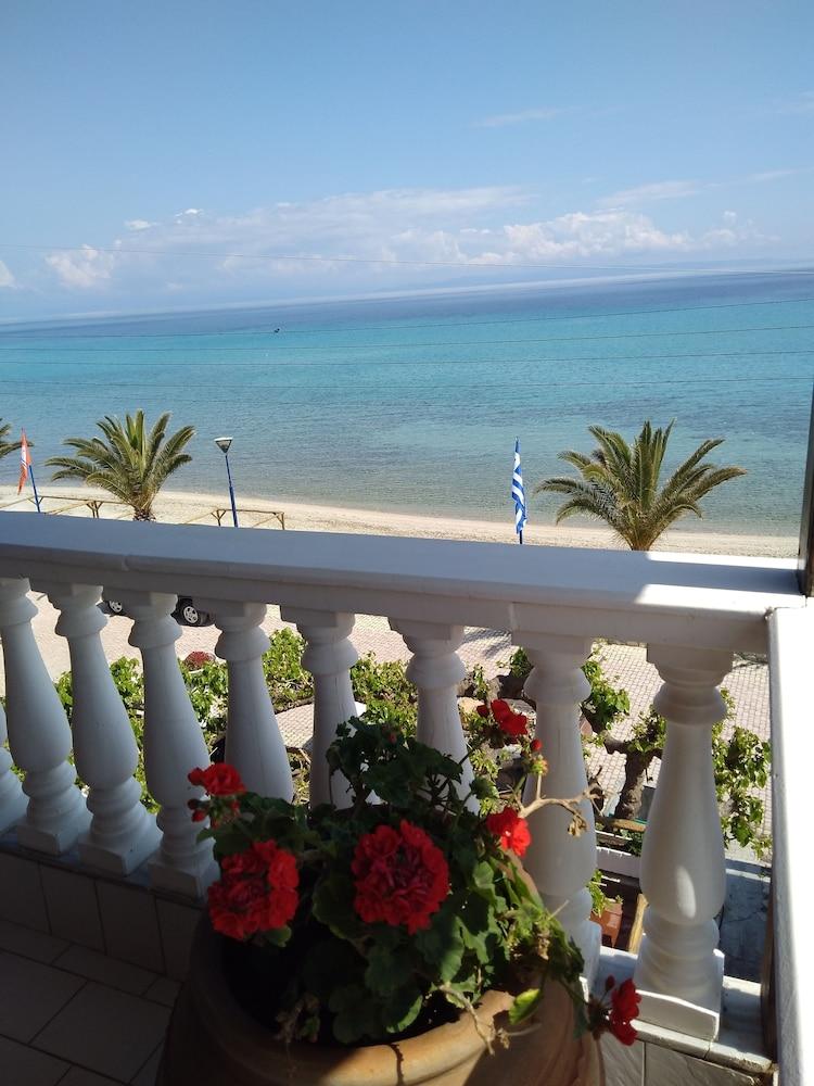 Polychrono Beach Hotel