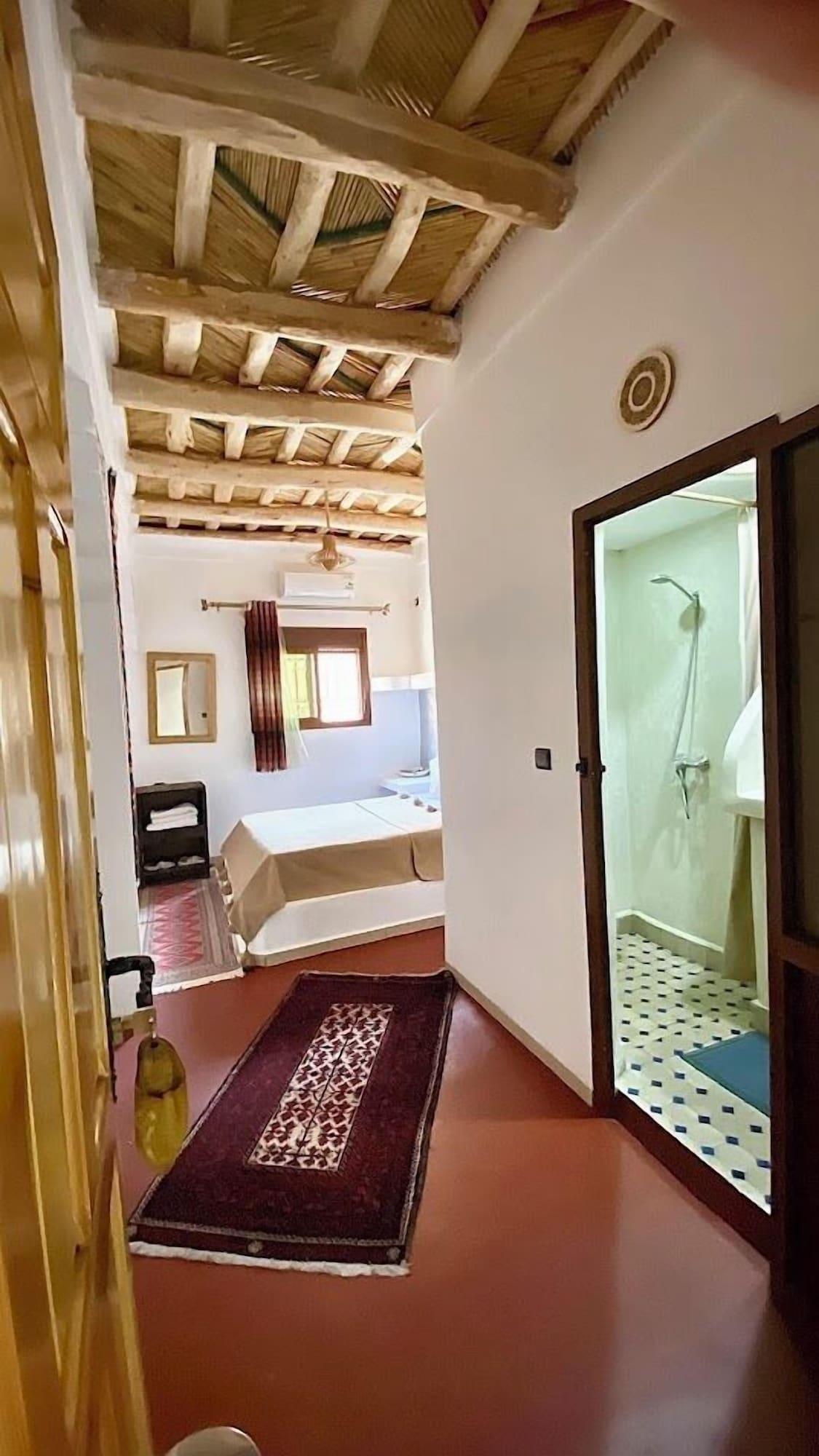 Auberge Miguirne Chez Ali
