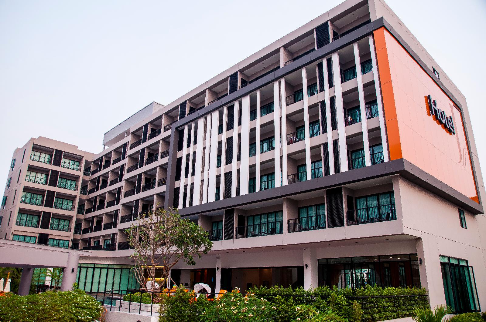 Hotel J Inspired Wing