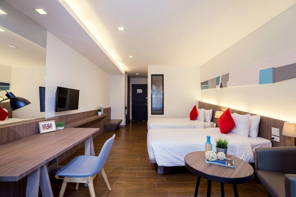 Hotel J Inspired Wing