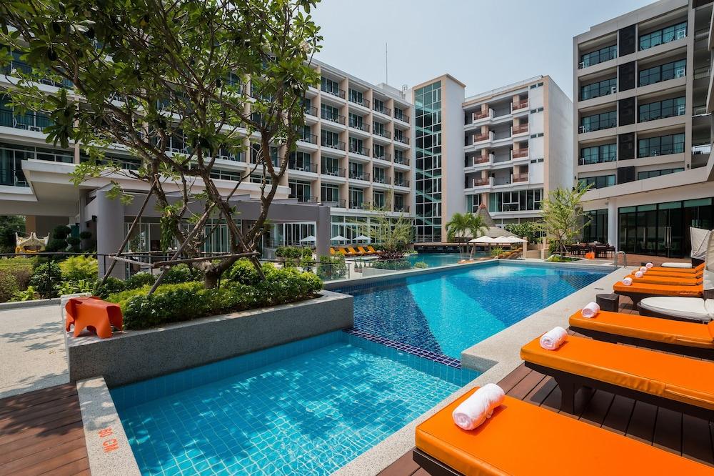 Hotel J Inspired Wing