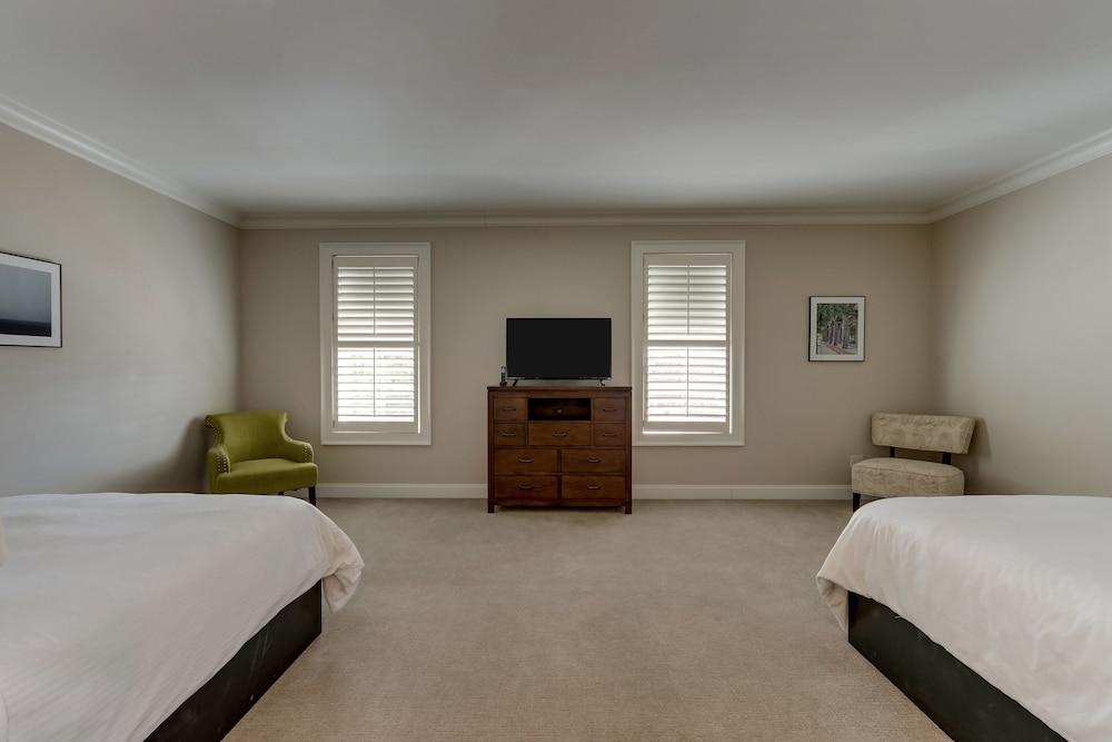 The Mantissa Executive Suites and Spa