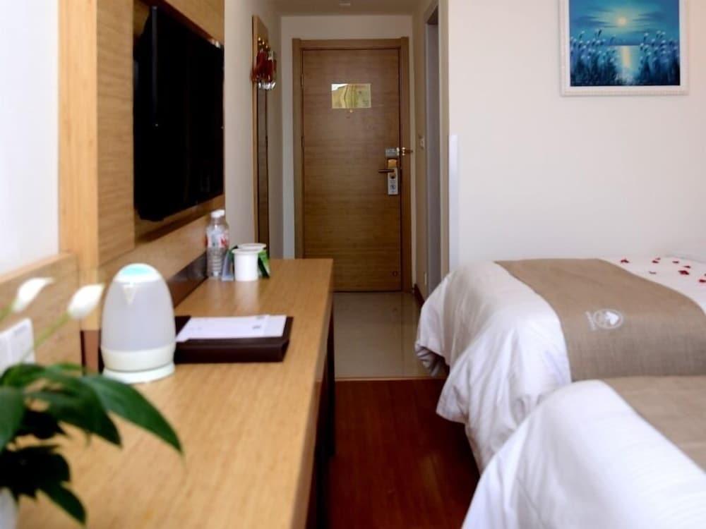 GreenTree Inn Beijing Capital Airport T3 Xingang Express Hotel