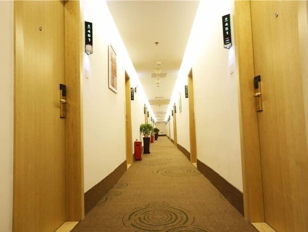 GreenTree Inn Beijing Chaoyang District Maquanying Subway Station Express Hotel