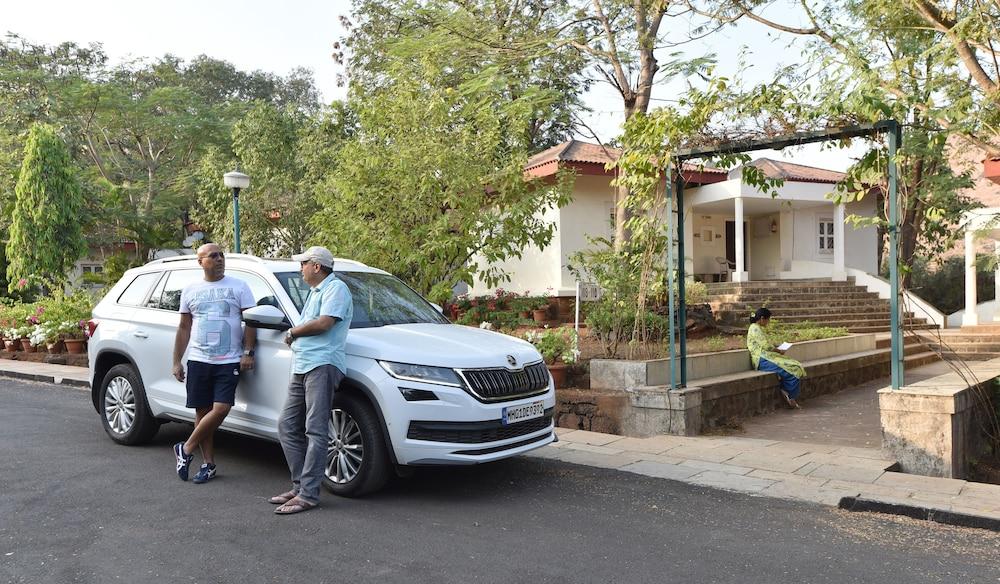 Modis Resort- Karjat