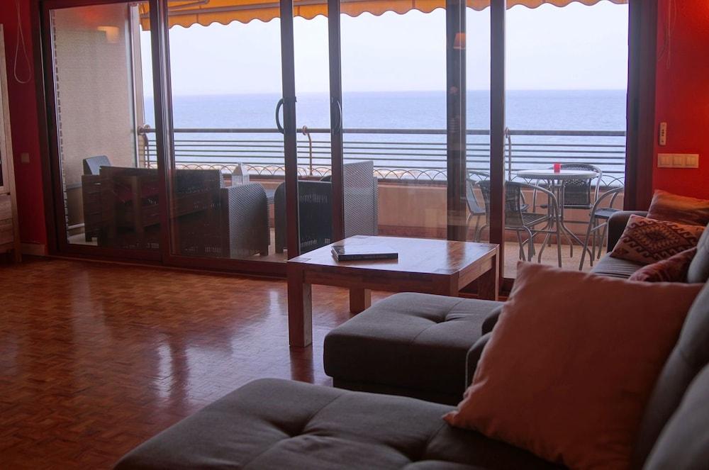 Little Sunny House 2