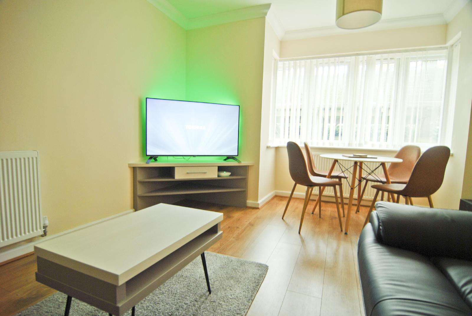 Room And Roof Southampton Apartments