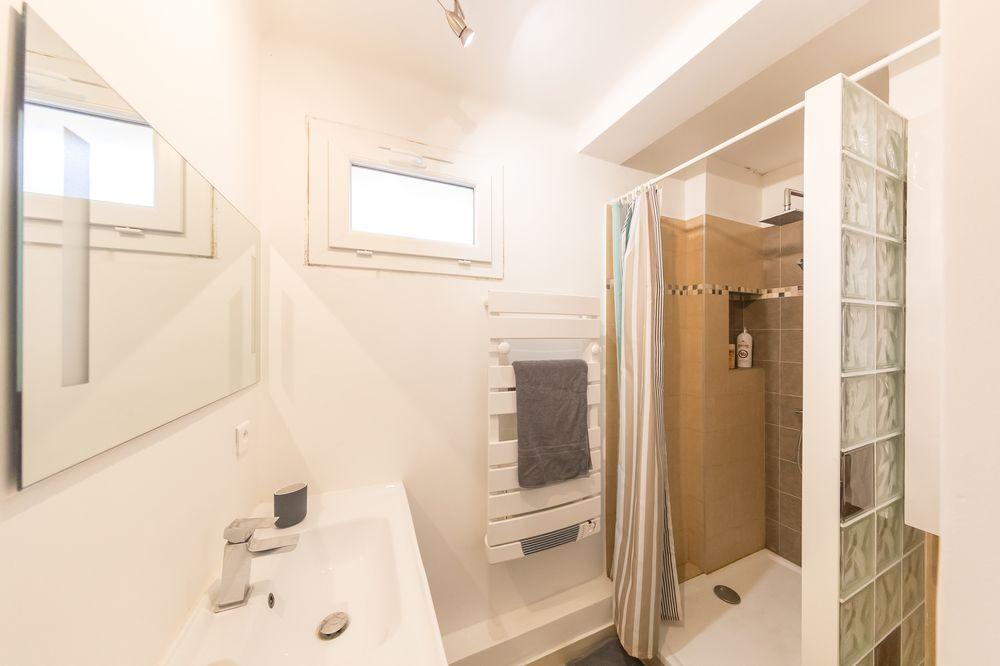Appartement T3 Design Et Calme - Proche