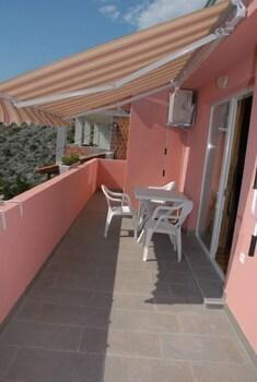 Apartments Kriz