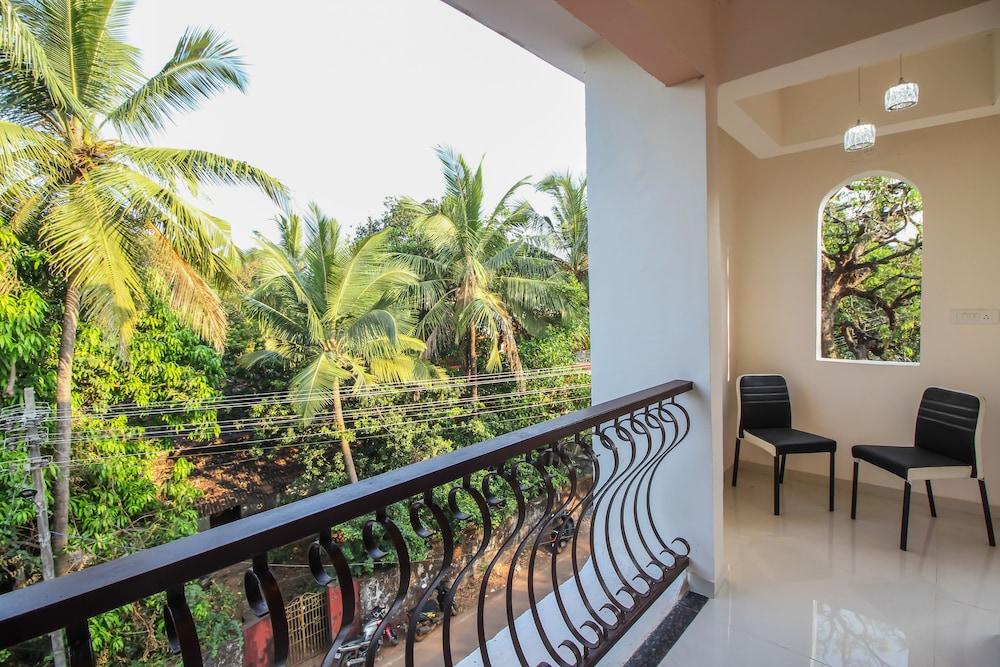 OYO Home 10966 Poolside Paradise 2BHK