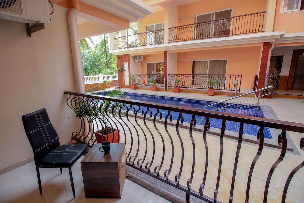 OYO Home 10966 Poolside Paradise 2BHK