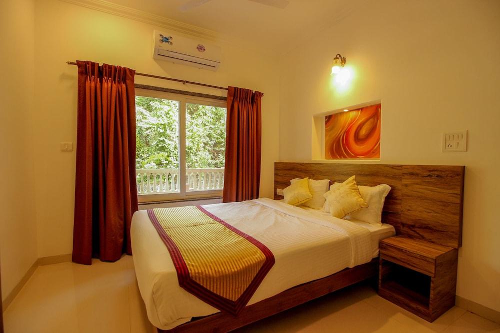 OYO Home 10966 Poolside Paradise 2BHK