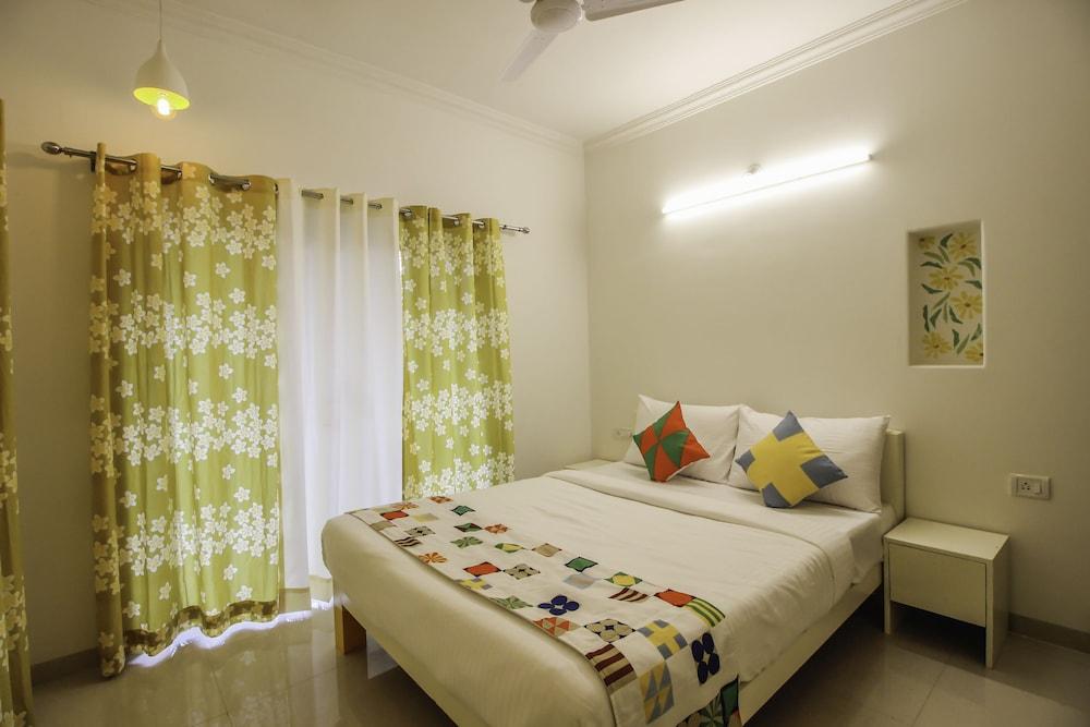 OYO Home 10966 Poolside Paradise 2BHK